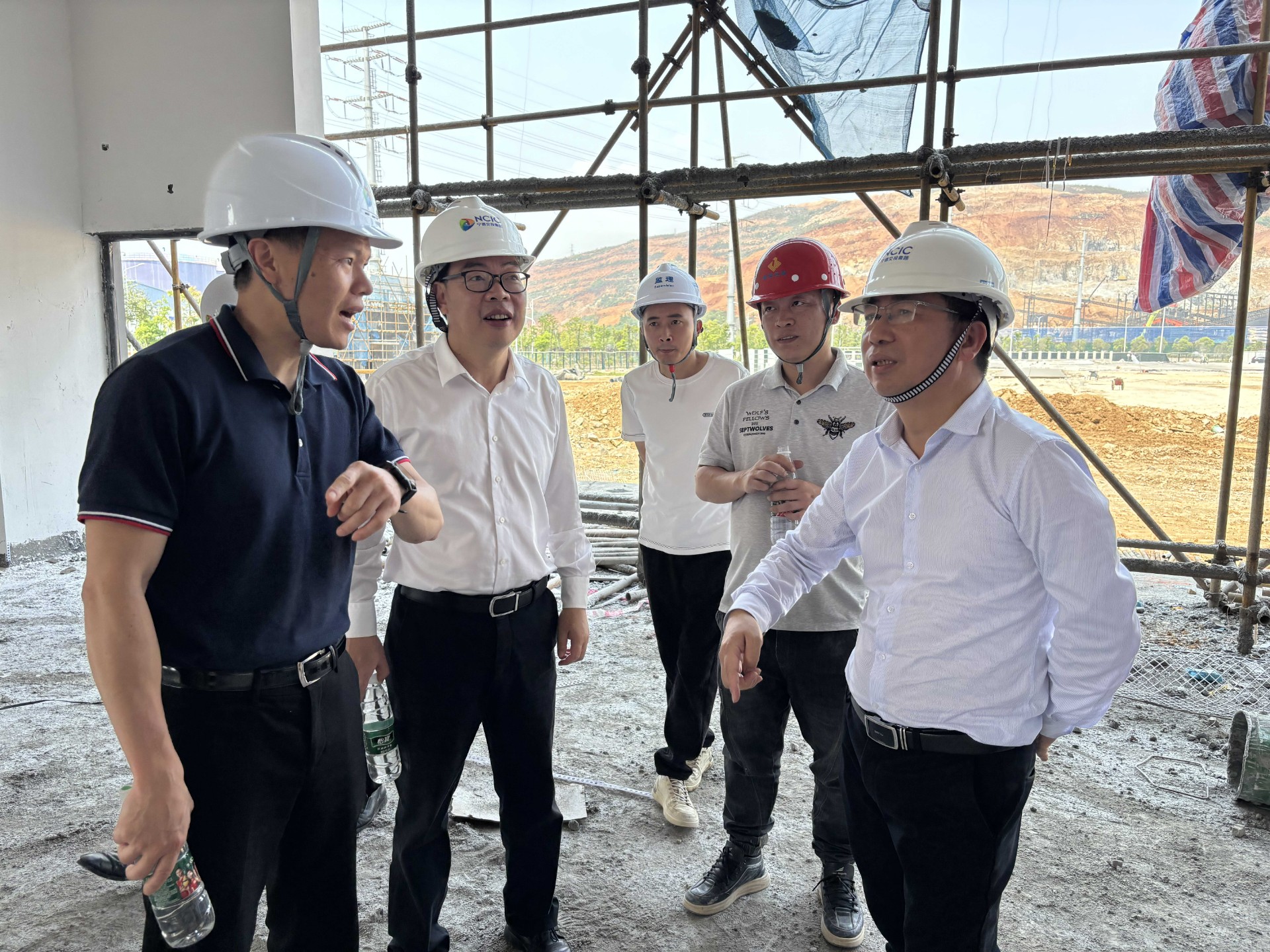 市交投集團領導深入市交投項目開展五一節前安全檢查，賴海瀾拍攝2_new.jpg